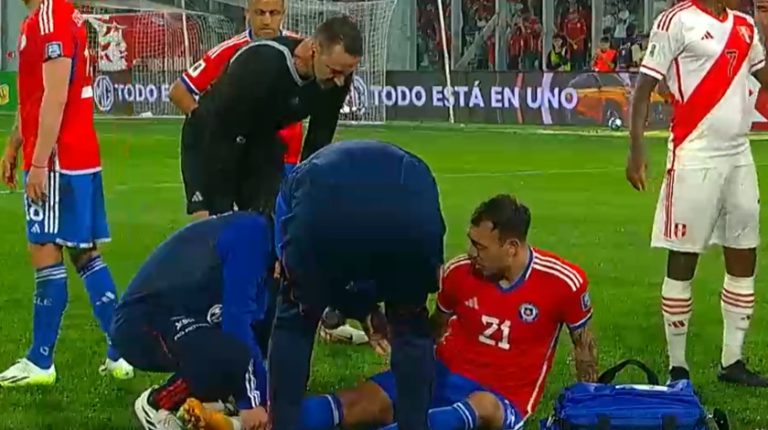 Así fue la lesión de Matías Catalán: El Bigote fue reemplazado por Paulo Díaz en La Roja