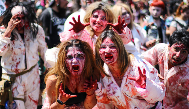 Zombiewalk 2023: Las postales que dejó el desfile más espeluznante de Santiago