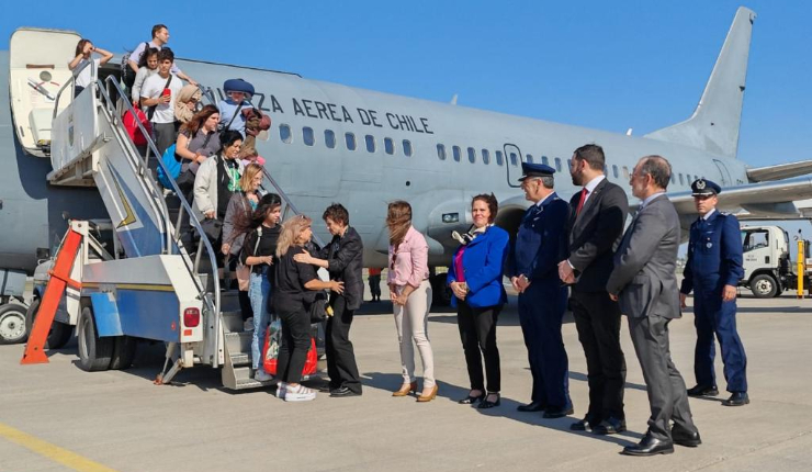 Arriban al país los 83 chilenos evacuados desde Israel en vuelos humanitarios