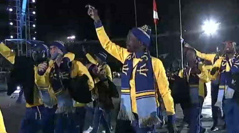 ¿Mucho frío? Delegación de Barbados desfiló con bufandas y gorros de lana en los Panamericanos Santiago 2023