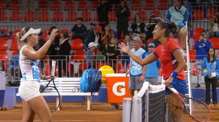 Daniela Seguel tuvo un exitoso debut en Santiago 2023 y selló una gran jornada chilena en el tenis