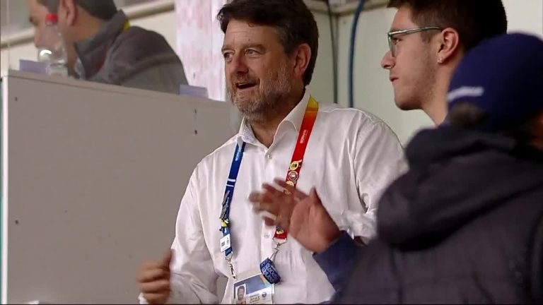 Gobernador Orrego se lució con sus mejores pasos bailando el congelado en Santiago 2023