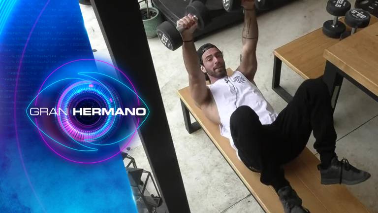 ¿A lo Pincoya? Lucas se lució con charla motivacional y rutina de ejercicios