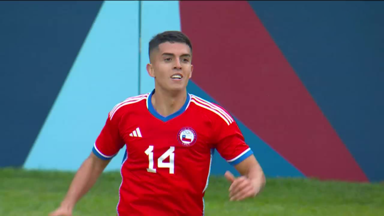 ¡Qué clase! Julián Alfaro marcó el segundo para Chile que supera a República Dominicana