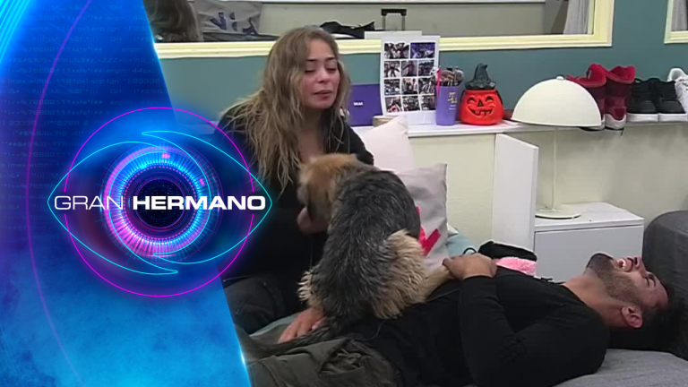 Bigote lo remató: Jorge sufrió doloroso chascarro en medio de un jugueteo con Skarleth