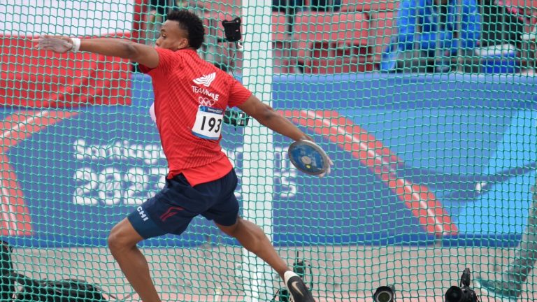 ¡Casi 50 metros! Santiago Ford superó su marca personal en el lanzamiento del disco del decatlón