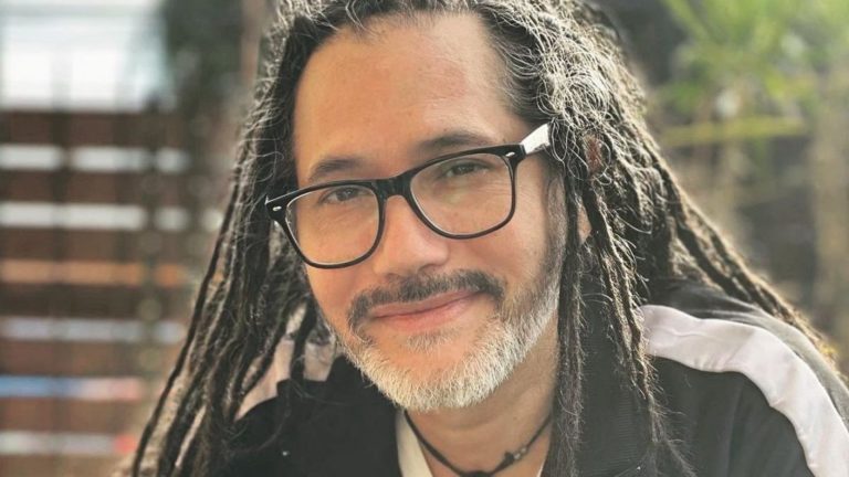 Quique Neira en picada contra el PDG por uso de canción 