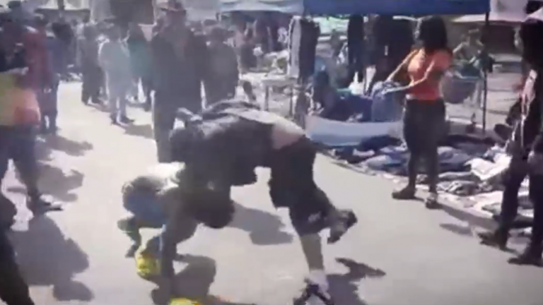 La batalla de feriantes contra comerciantes informales: Piden más presencia policial ante falta de seguridad