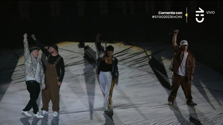 Ana Tijoux y Movimiento Original hicieron vibrar el Nacional en la inauguración de Santiago 2023