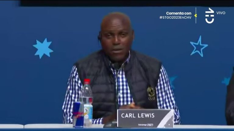 Carl Lewis llegó al Estadio Nacional como gran invitado a presenciar los Panamericanos 2023