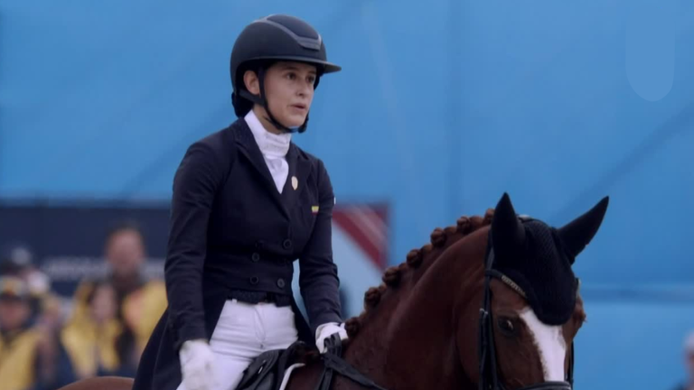 ¡Al ritmo de Disney! Jinete colombiana se lució en el adiestramiento ecuestre de Santiago 2023