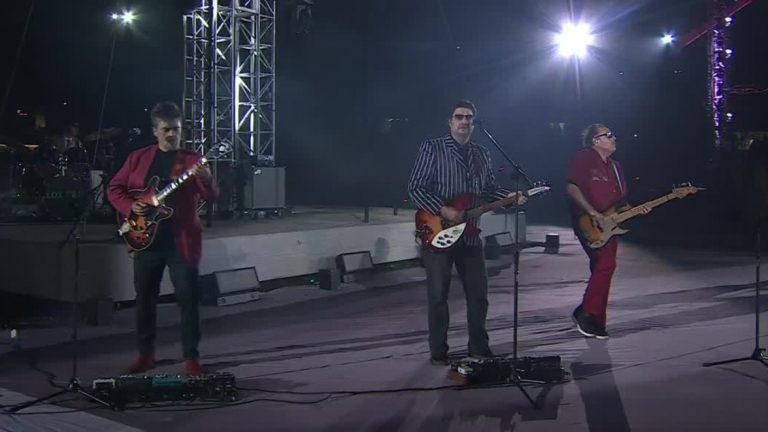 Los Tres revivieron sus mejores éxitos en la inauguración de los Panamericanos Santiago 2023