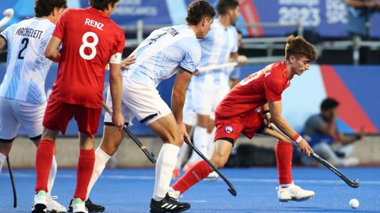 Los Diablos suman medalla de plata para Chile tras tenso encuentro con Argentina en final de hockey césped Santiago 2023