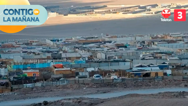 Con canchas de fútbol y paraderos de buses: Así es la “ciudad ilegal” en Alto Hospicio