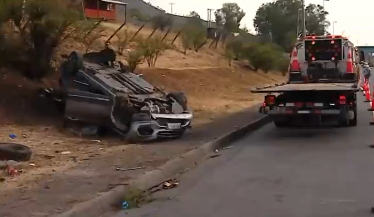 Persecución termina con vehículo volcado y un fallecido en Los Andes