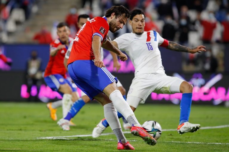 Chile vs Paraguay por Clasificatorias Conmebol: Sigue el partido en VIVO en la SEÑAL ONLINE de Paramount+