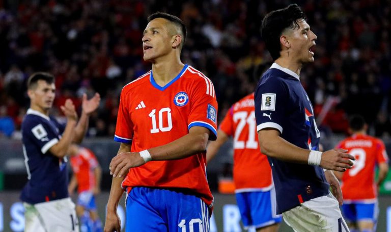 Alexis critica a dirigentes y revela nocivo episodio con desagüe en el Monumental