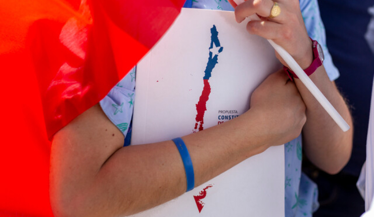 Pulso Ciudadano: En Contra ganaría con un 63% en el plebiscito constitucional