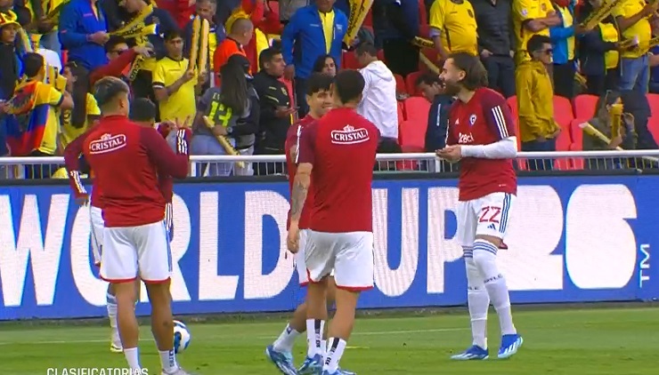 Clima hostil: Hinchas ecuatorianos gritaron 