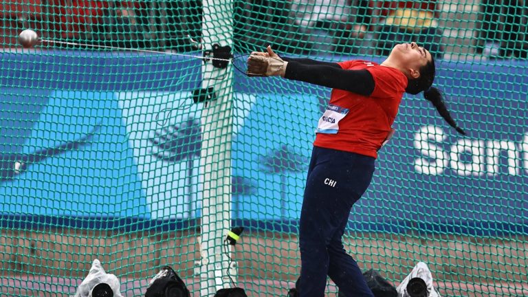 ¡Impecable! Mariana García y su excelente lanzamiento de martillo en Santiago 2023