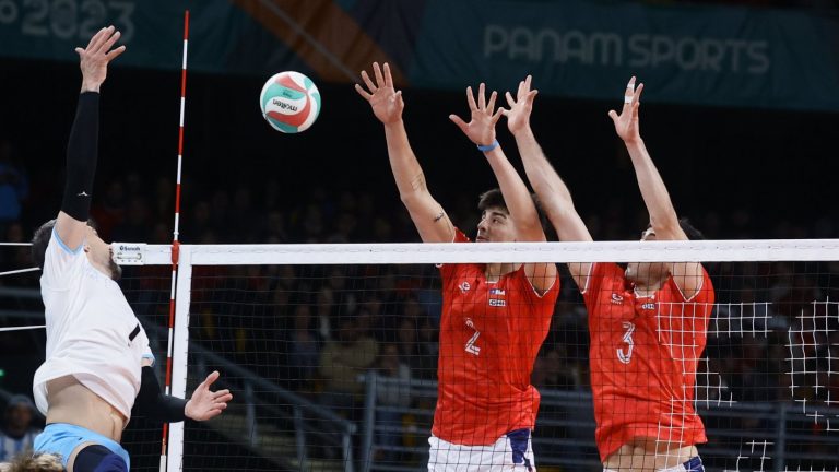 ¡A seguir! Chile cayó ante Argentina pero clasificó a los cuartos de final del vóleibol masculino