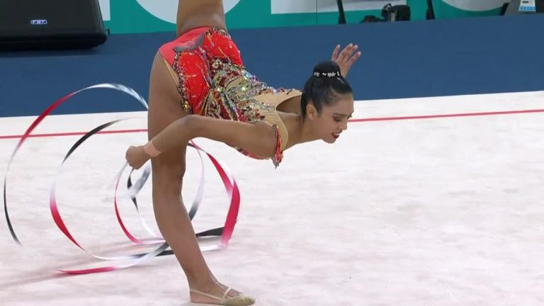 Así fue la elegante presentación de Javiera Rubilar, la representante del Team Chile en la gimnasia rítmica de Santiago 2023