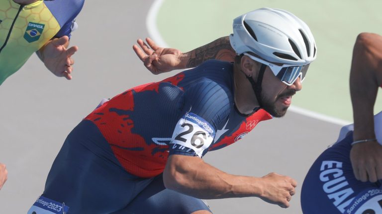 ¡Un rayo! Hugo Ramírez obtuvo el bronce en patinaje de velocidad en Santiago 2023