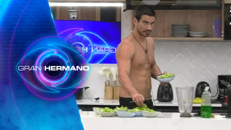 ¿Una vez más? Sebastián robó comida de otro plato sin que nadie lo notara