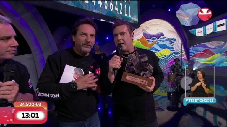 ¡Las mujeres lo aman! Teatro Teletón se rindió al romanticismo de Paolo Meneguzzi