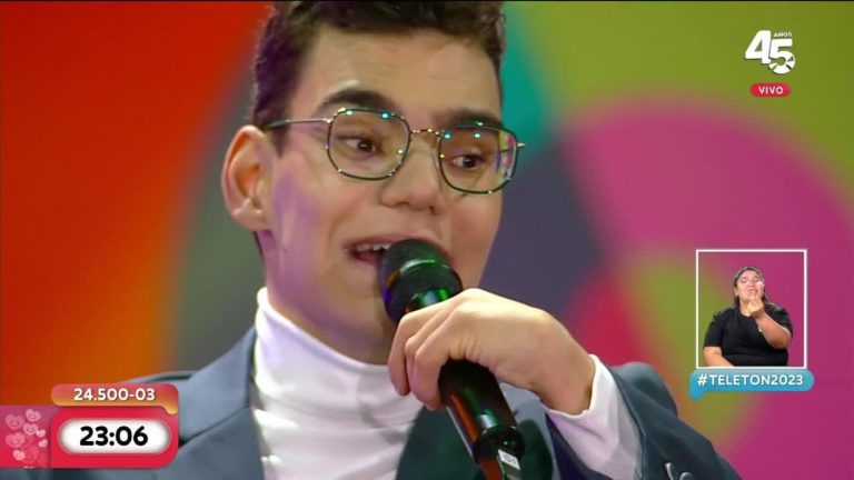¡Volvió tras 8 años! Adrián Vega, el niño que emocionó al Nacional, cantó en la Teletón 2023