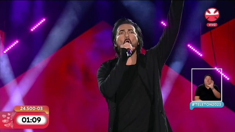 Beto Cuevas hizo vibrar a la Quinta Vergara con sus grandes clásicos en la Teletón 2023