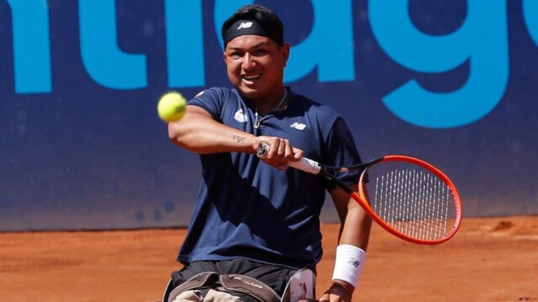 ¡Se lució! Alexander Cataldo avanzó a semifinales en el tenis en silla de ruedas de los Parapanamericanos