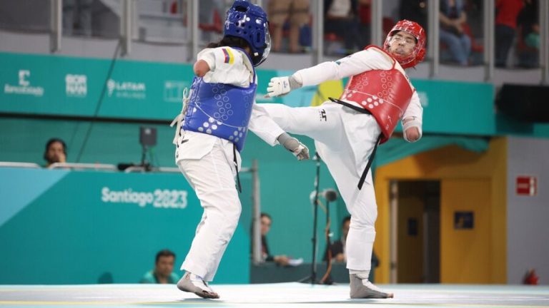 Atacó con todo: Constanza Fuentes se impuso ante Colombia y avanzó a semifinales en el Para taekwondo