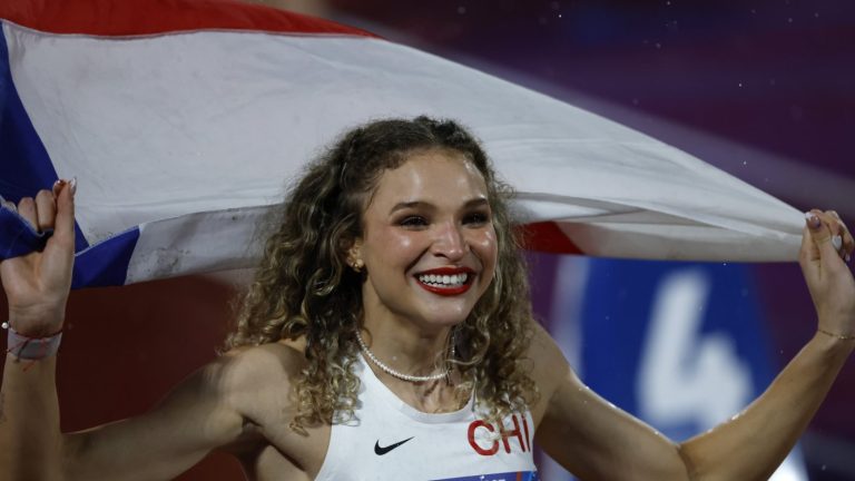 ¡Octavo oro para Chile! Martina Weil lo dio todo en los 400 metros de los Panamericanos 2023