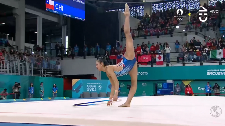 Gimnasta rítmica chilena impresiona en la disciplina del aro en los Panamericanos 2023