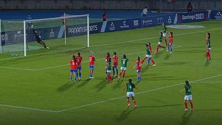 Nada que hacer: México abrió la cuenta ante La Roja Femenina con un certero tiro libre