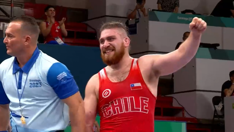 José Moreno gana el bronce en lucha grecorromana de los Panamericanos 2023