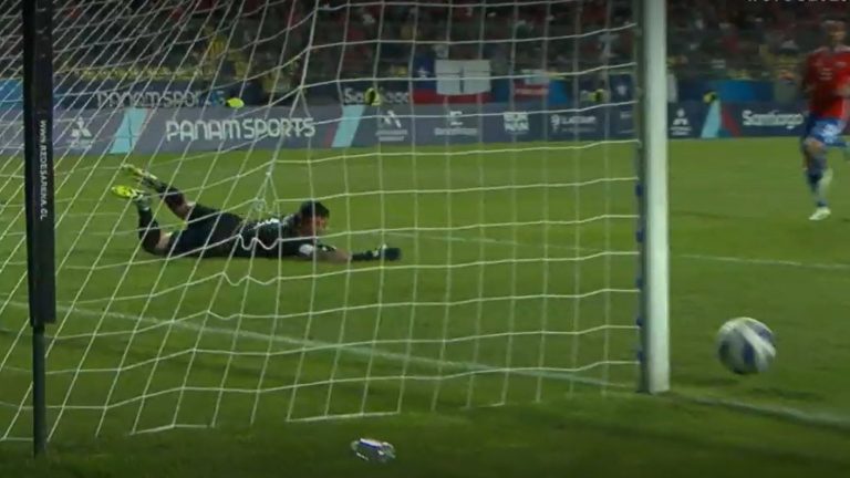 Tremendo susto para La Roja: Lucas Figueiredo estuvo muy cerca de decretar el empate para Brasil