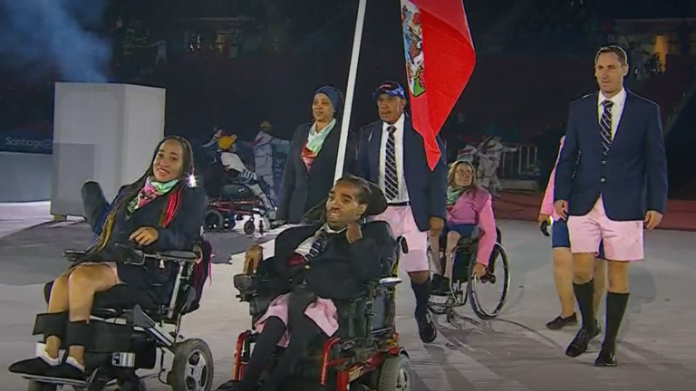 Puro estilo: Delegación de Bermuda salió con bermudas en ceremonia de los Juegos Parapanamericanos