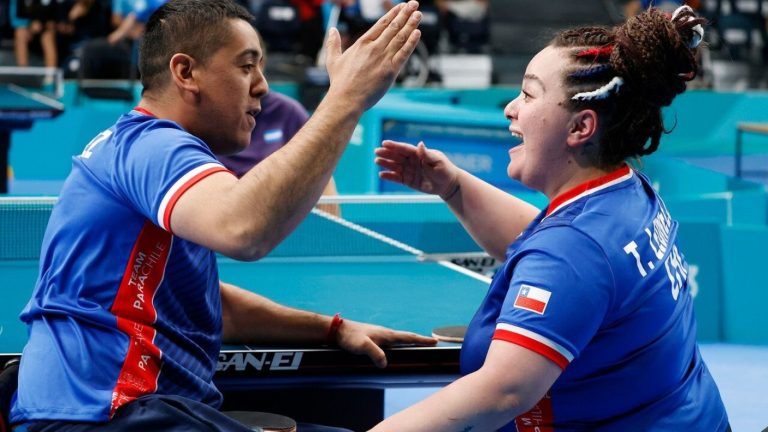 ¡Finalistas! Leonelli y Rodríguez se metieron en la final del dobles mixto tras sufrido triunfo