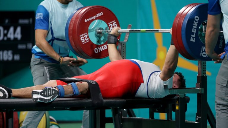 Santiago 2023: Jonathan Astudillo logra el bronce en Para powerlifting de 80 kg masculino