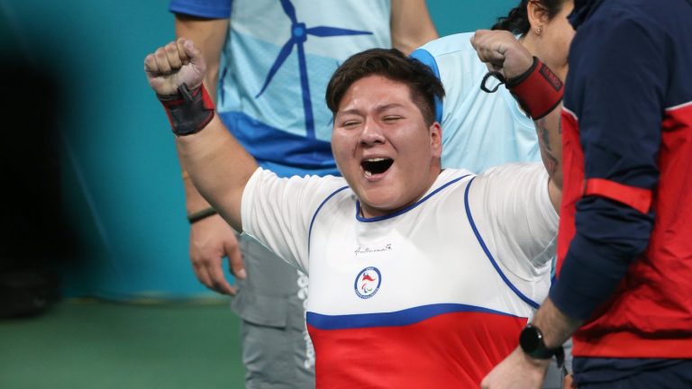 ¡Tremenda! Marion Serrano obtuvo medalla de plata en el Para powerlifting femenino en Santiago 2023