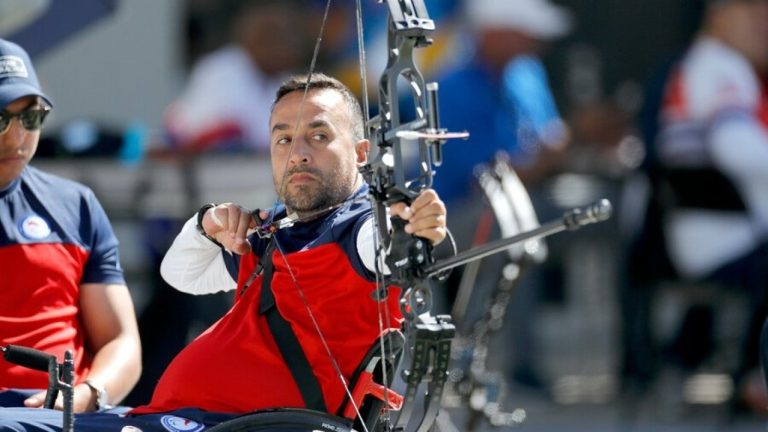 Una más: Víctor Saiz ganó durísima batalla en el Para tiro con arco y se quedó con el bronce
