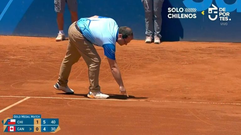 ¡No se puede creer! Francisco Cayulef tuvo match point, pero juez de silla cantó mala polémica pelota