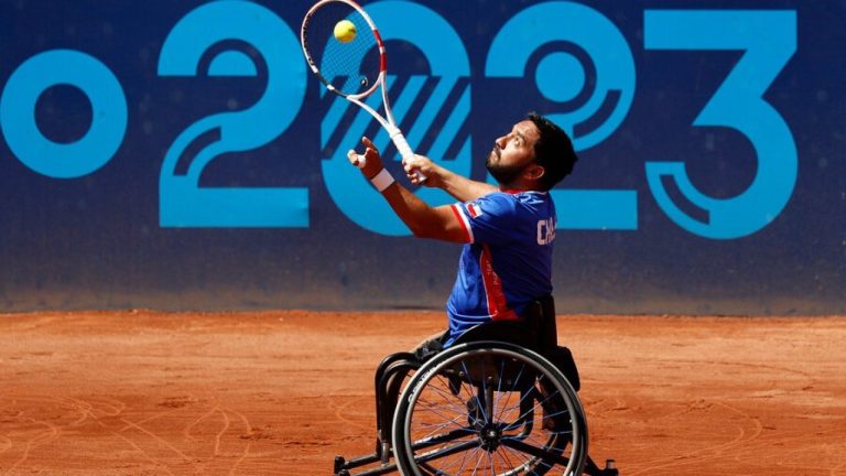 ¡Gloria dorada! Francisco Cayulef triunfó y ganó medalla de oro en el tenis en silla de ruedas