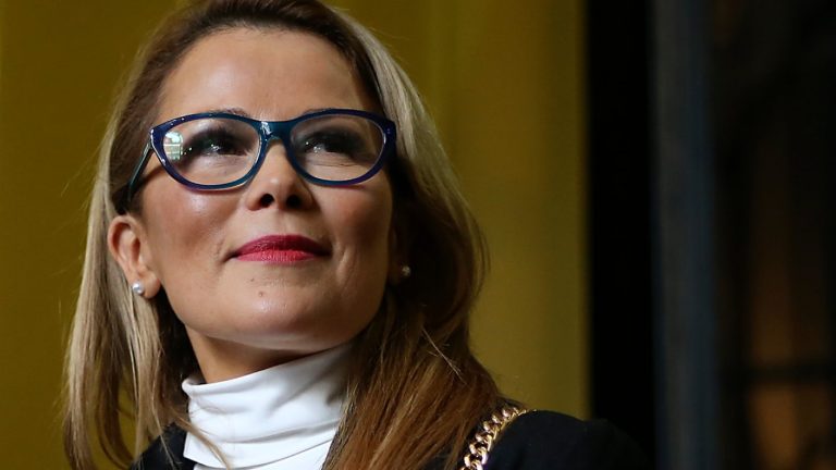 En enero y junto a colaboradores: Fijan fecha de formalización para Cathy Barriga por fraude al fisco