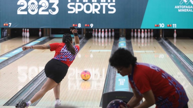 Chilenas demostraron gran habilidad en inicio del bowling en los Panamericanos 2023