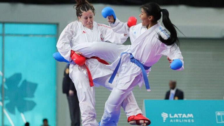 ¡Agilidad y destreza! Javiera González ganó su primer combate en el karate de los Panamericanos 2023