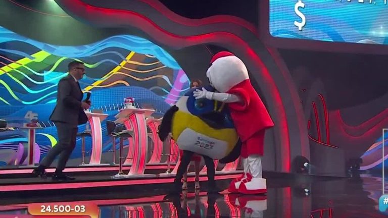 ¿Mejor crossover? Fiu y Teletín se unieron en el inicio de la Teletón 2023