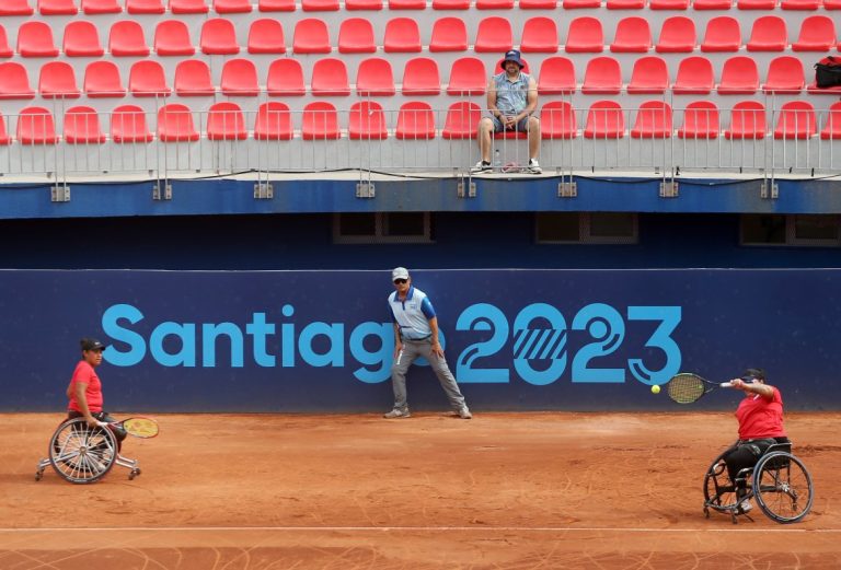 Chile irá por el bronce en el tenis en silla de ruedas: El equipo nacional de dobles femenino cayó ante Estados Unidos